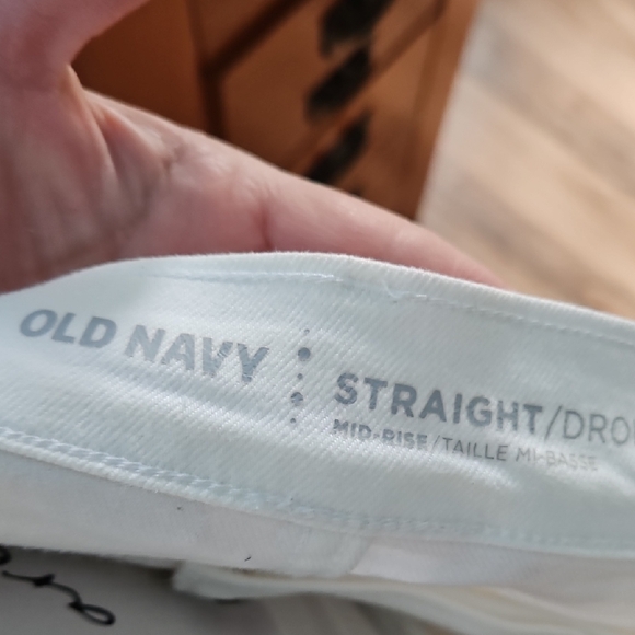 Old Navy Mid Rise Straight Women's White Jeans - Picture 12 of 12